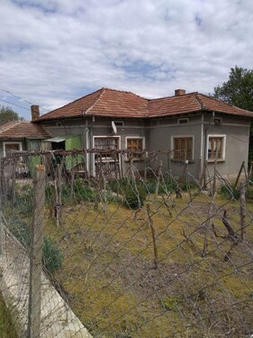 Bild 1 - Haus in einer ruhigen Gegend in Bulgarien