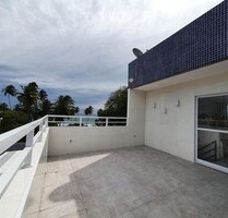 Doppelhaushälfte mit Parterre und 2 Stockwerken - Salvador