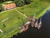 Bild 1 - Einzigartige Villa mit zwei Häusern am Flussufer