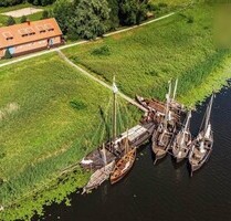 Einzigartige Villa mit zwei Häusern am Flussufer - Minija