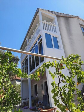 Bild 2 - 7 Zimmer Einfamilienhaus zum Kaufen in Ston