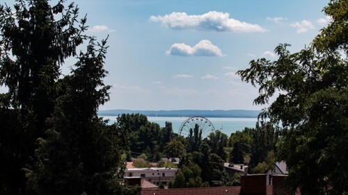Bild 2 - 11 Zimmer Einfamilienhaus zum Kaufen in Balatonalmádi