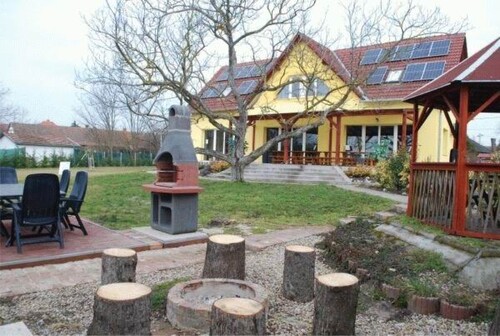 Bild 2 - 10 Zimmer Einfamilienhaus zum Kaufen in Apostag