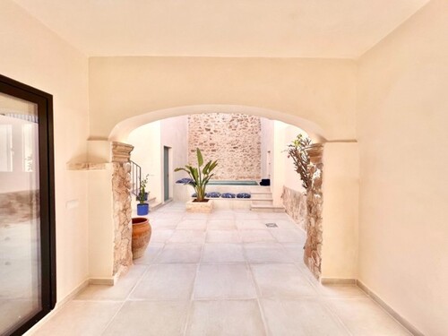 Bild 3 - 6 Zimmer Einfamilienhaus in Santanyi