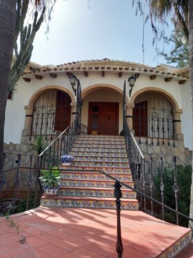 Bild 2 - 10 Zimmer Einfamilienhaus zum Kaufen in Xàbia