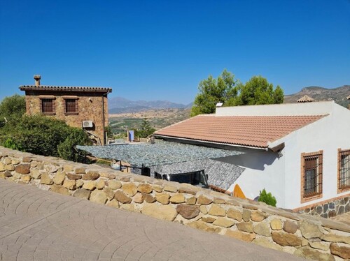 Bild 2 - 8 Zimmer Einfamilienhaus zum Kaufen in Alora