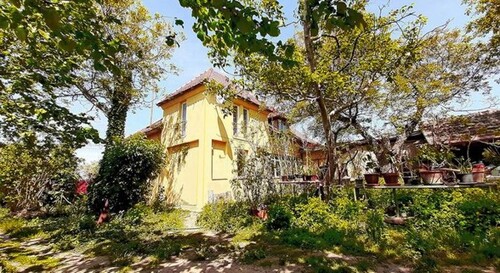 Bild 1 - Herrenhaus für das Leben im Paradies in der Kleinstadt