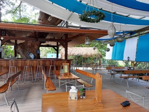 Bild 2 - 17 Zimmer Einfamilienhaus zum Kaufen in Liberia