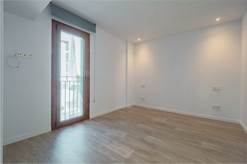 Bild 3 - 4 Zimmer Etagenwohnung in Palma