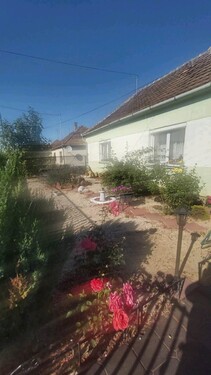 Bild 2 - 4 Zimmer Einfamilienhaus zum Kaufen in Pakod