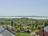 Bild 1 - 160-Grad-PANORAMA DES PLATTENSEES 2 Immobilien in einem