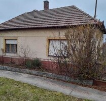 Haus in 7271 Fono, renovierungsbedürftig