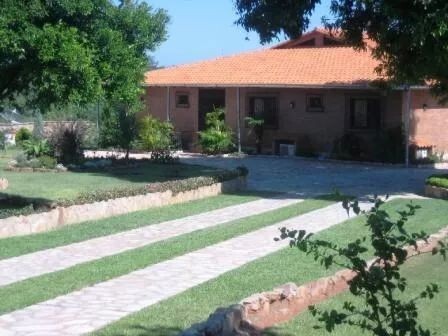 Bild 2 - 7 Zimmer Einfamilienhaus zum Kaufen in Itá bei Asuncion