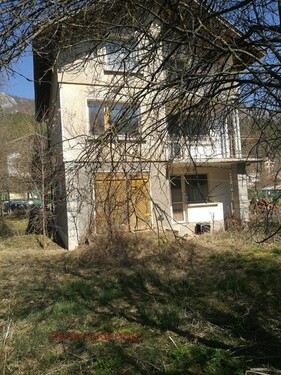 Bild 1 - Haus in einem Dorf nah zur Hauptstadt Sofia