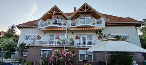 Bild 2 - 15 Zimmer Einfamilienhaus zum Kaufen in Balatonfüred