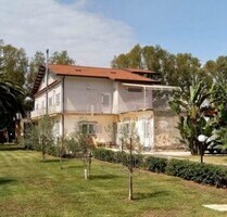 Mehrfamilienhaus meernah - 280.000,00 EUR Kaufpreis, ca.  380,00 m² Wohnfläche in Catania (PLZ: 95121)