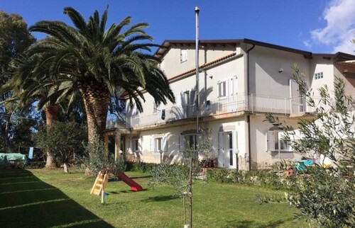 Bild 2 - 10 Zimmer Einfamilienhaus zum Kaufen in Catania