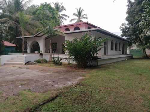 Bild 4 - Einfamilienhaus mit 250,00 m² in Parrita zum Kaufen