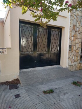 Bild 2 - 3 Zimmer Einfamilienhaus zum Kaufen in Bahia Blanca