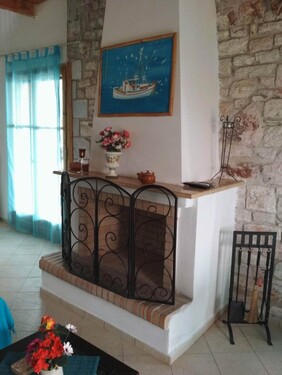 Bild 2 - 2 Zimmer Einfamilienhaus zum Kaufen in Koroni