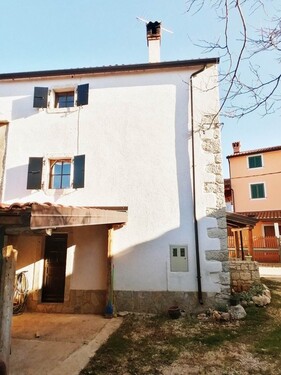 Bild 2 - 2 Zimmer Einfamilienhaus zum Kaufen in Umag