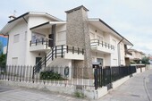 Bild 1 - Villa mit 4 Schlafzimmern im Zentrum von Trofa Porto