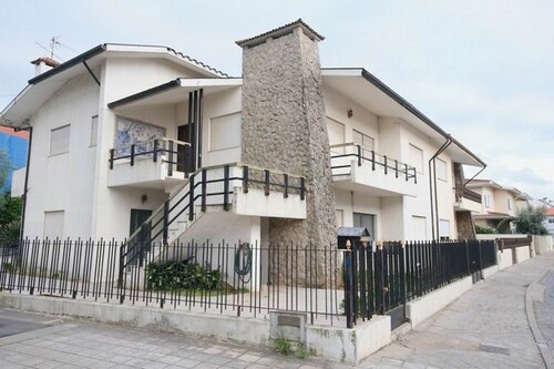 Bild 1 - Villa mit 4 Schlafzimmern im Zentrum von Trofa Porto