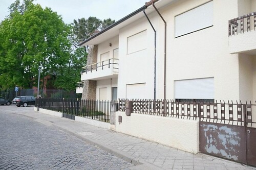 Bild 2 - 4 Zimmer Einfamilienhaus zum Kaufen in Trofa - Porto
