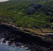 TRAUMPLATZ AM WASSERRAND AUF DEN AZOREN - Ribeirinha