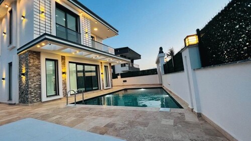 Bild 1 - Luxuriöse Villa in Didim mit Pool und Garten