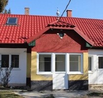 Einfamilienhaus mit Nebengebäude - Pázmándfalu