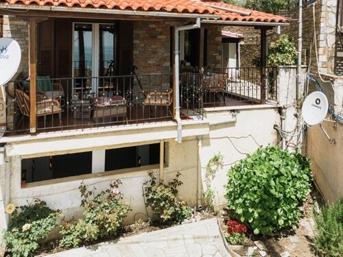 Bild 1 - Elegantes Steinhaus mit Panoramablick auf Meer und Berge