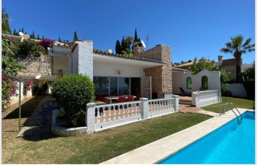 Bild 2 - 5 Zimmer Einfamilienhaus zum Kaufen in Benalmadena