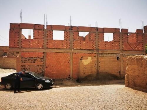 Bild 2 - 6 Zimmer Einfamilienhaus zum Kaufen in Beni Tajjite