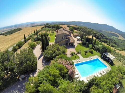 Bild 1 - Schönes toskanisches Bauernhaus mit Schwimmbad
