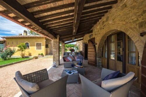 Bild 2 - 22 Zimmer Einfamilienhaus zum Kaufen in Cascina terme