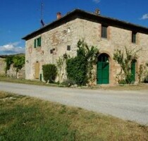 Bauernhaus mit Terrakottaboden - 750.000,00&nbsp;EUR Kaufpreis, ca.&nbsp; 240,00&nbsp;m&sup2;&nbsp;Wohnfl&auml;che in Gaiole in Chianti (PLZ: 53013)
