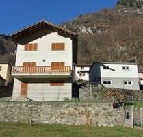 Val Calanca Buseno Ferienhaus mit Doppelgarage