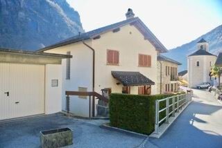 Bild 2 - 5 Zimmer Einfamilienhaus zum Kaufen in Buseno