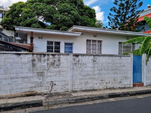Bild 3 - 5 Zimmer Einfamilienhaus in PORT Louis