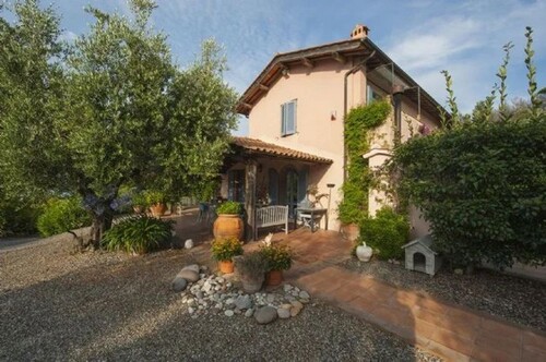 Bild 1 - Villa in der Nähe von Stadt und Strand