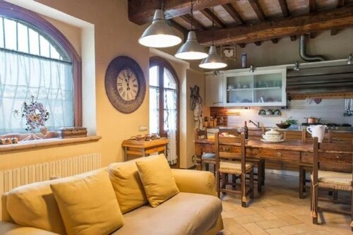 Bild 4 - Einfamilienhaus mit 300,00 m&sup2; in Todi zum Kaufen