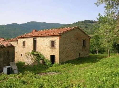 Bild 2 - 1 Zimmer Einfamilienhaus zum Kaufen in Bucine