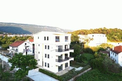 Bild 1 - Neue Einzimmerwohnungen mit Balkon und Meerblick