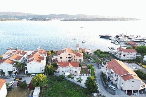 Bild 2 - 1 Zimmer Etagenwohnung zum Kaufen in Tivat