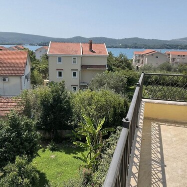 Bild 3 - 1 Zimmer Etagenwohnung in Tivat