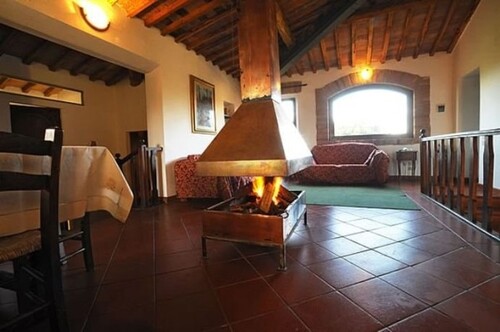 Bild 4 - Einfamilienhaus mit 1.200,00 m&sup2; in Siena zum Kaufen