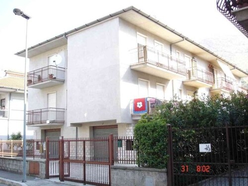 Bild 1 - Haus mit 4 Whg zw. Rom und Neapel