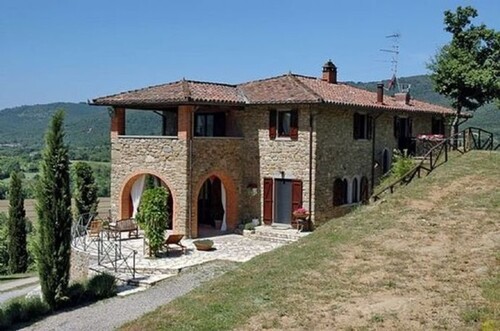 Bild 2 - 20 Zimmer Einfamilienhaus zum Kaufen in Castiglione del Lago