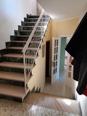 Bild 4 - Einfamilienhaus mit 200,00 m&sup2; in Chianacce zum Kaufen